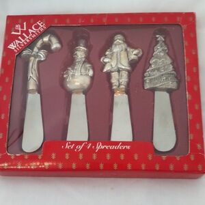 Wallace Silversmiths Festive Spreader Collection